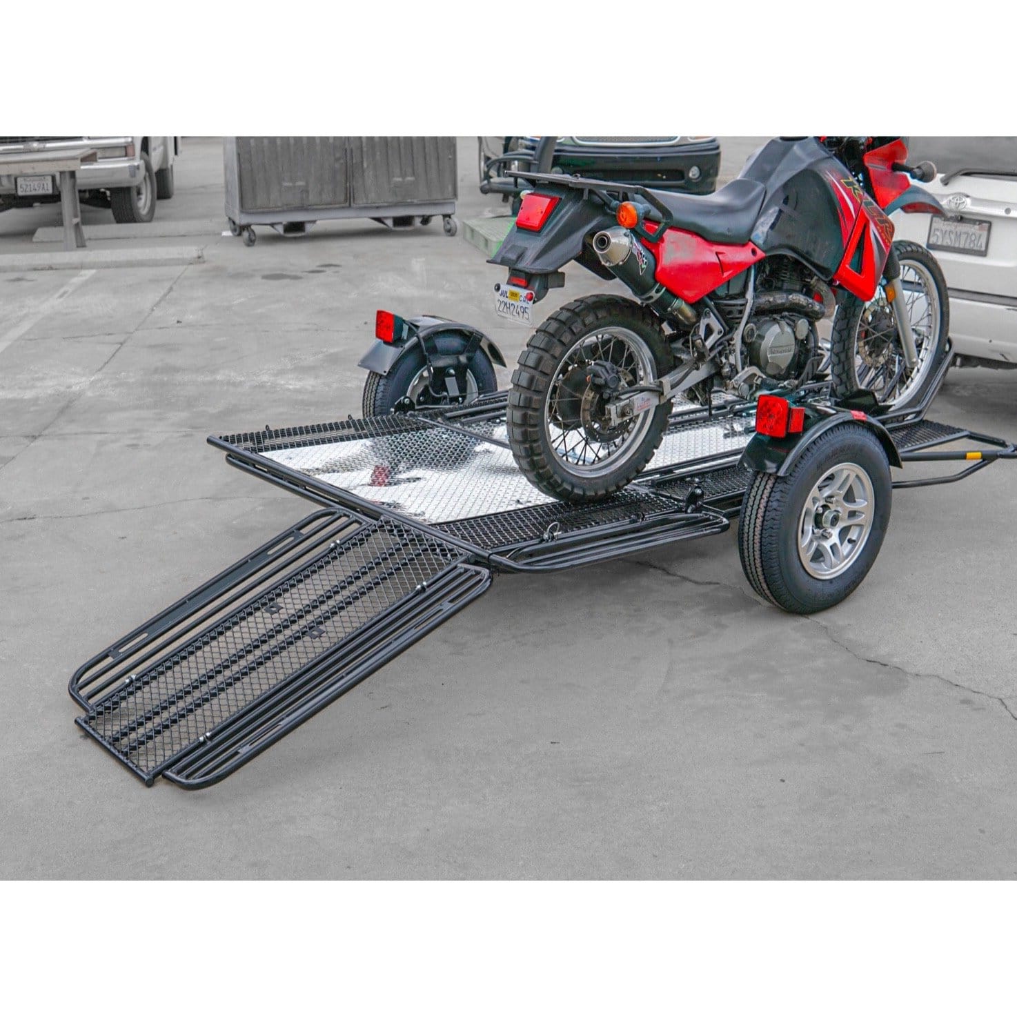 Tandem Axle Enclosed Cargo Trailer – Heavy Duty Design - Image 3
